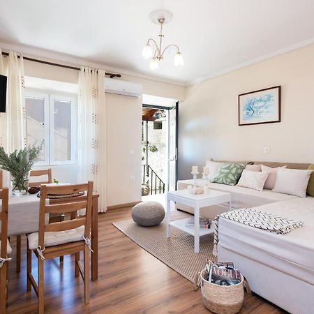 Lala Cottage Áno Korakiána Exteriér fotografie