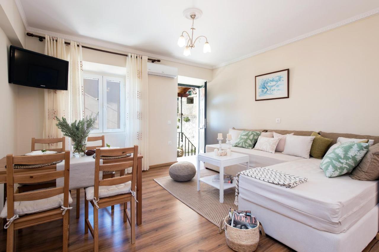 Lala Cottage Áno Korakiána Exteriér fotografie